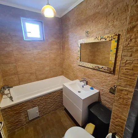 Adaly Apartament דירה *